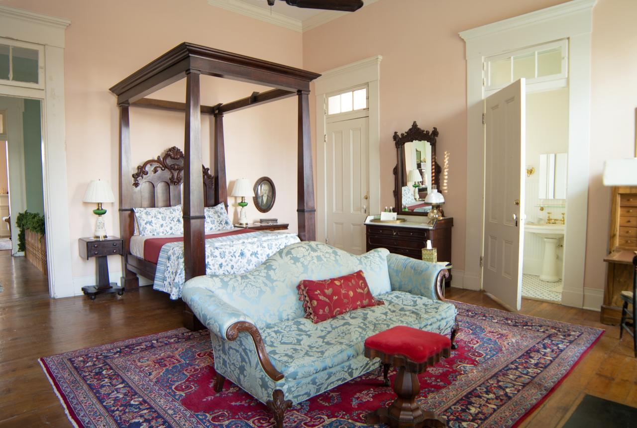 Belmont Plantation, Est 1857 4*